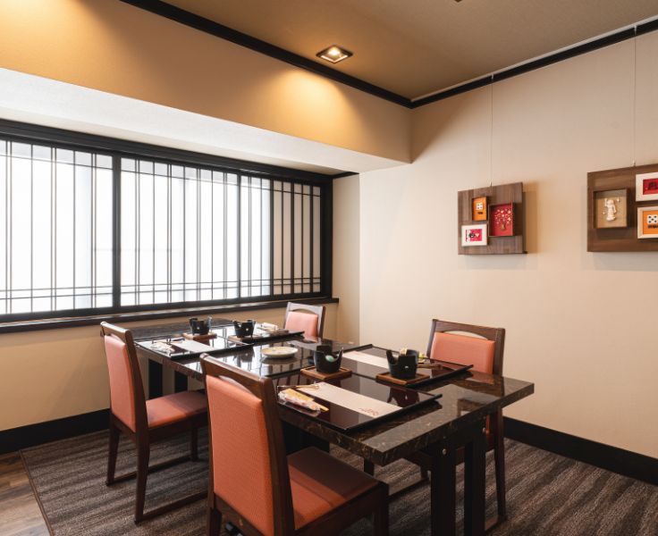 6階 ひふみ庵　個室