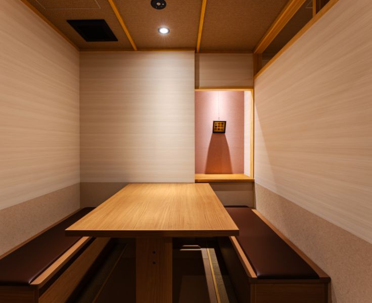 6階 いろは亭 ソファー