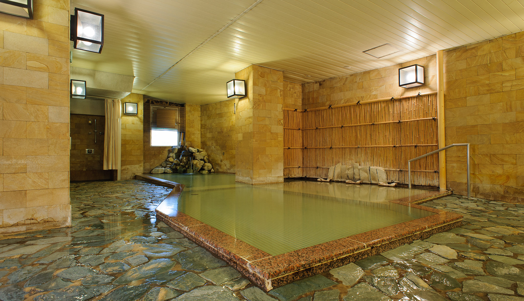 「楽々湯 其の一」「楽々湯 其の二」