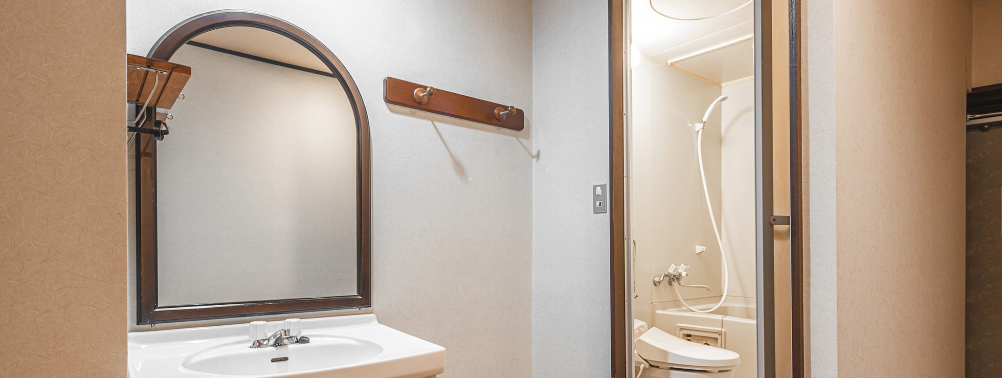 ビジネス洋室